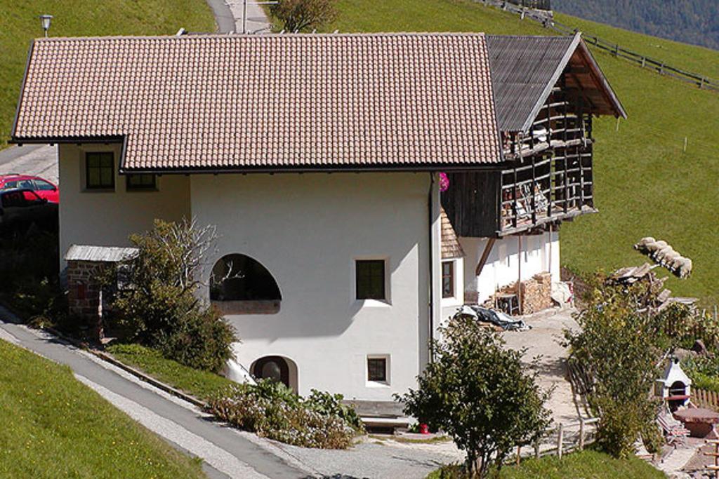 Agriturismo Apartments Tuene St. Ulrich in Gröden Exterior foto